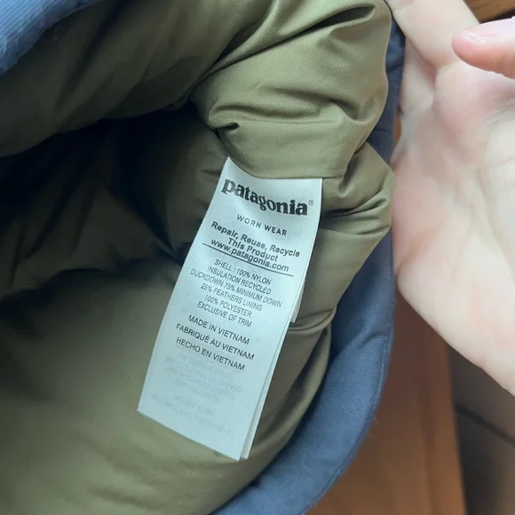 Patagonia Down Fill Puffer Hooded Bivy Vest In Navy Green Women’s M - Picture 8 of 11